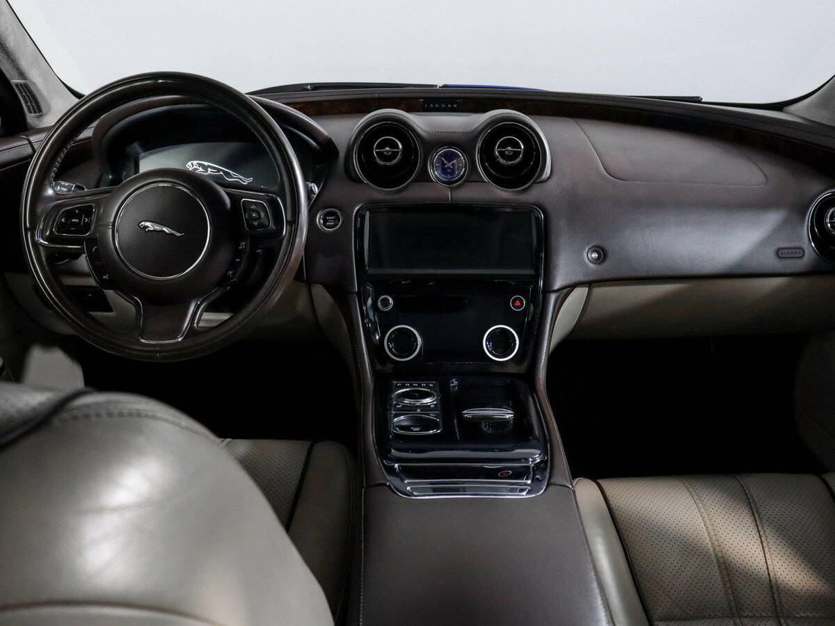 Jaguar XJ IV (X351), 2011 Фото №10