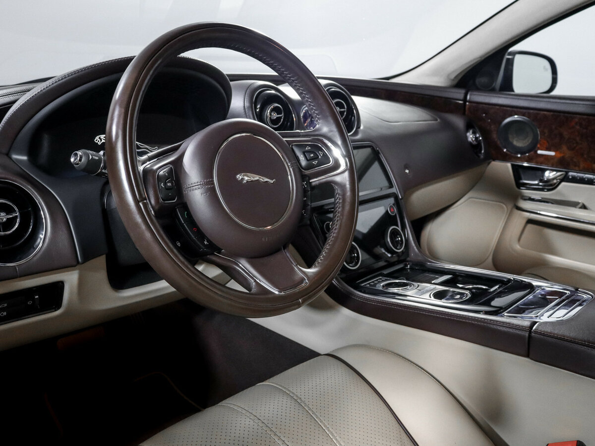 Jaguar XJ IV (X351), 2011 Фото №11