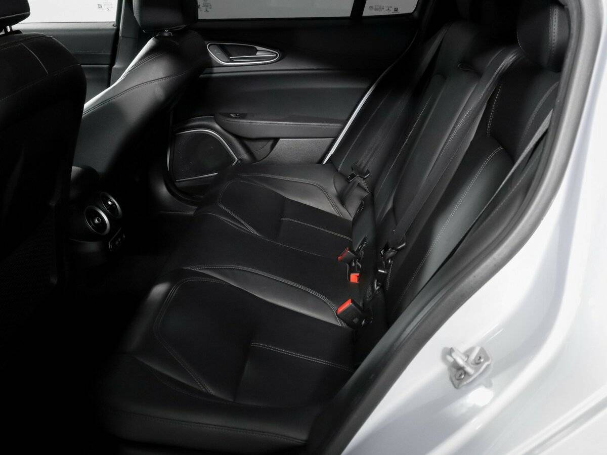 Alfa Romeo Giulia II (952) Рестайлинг, 2021 - 43 223 км. | Фото №8