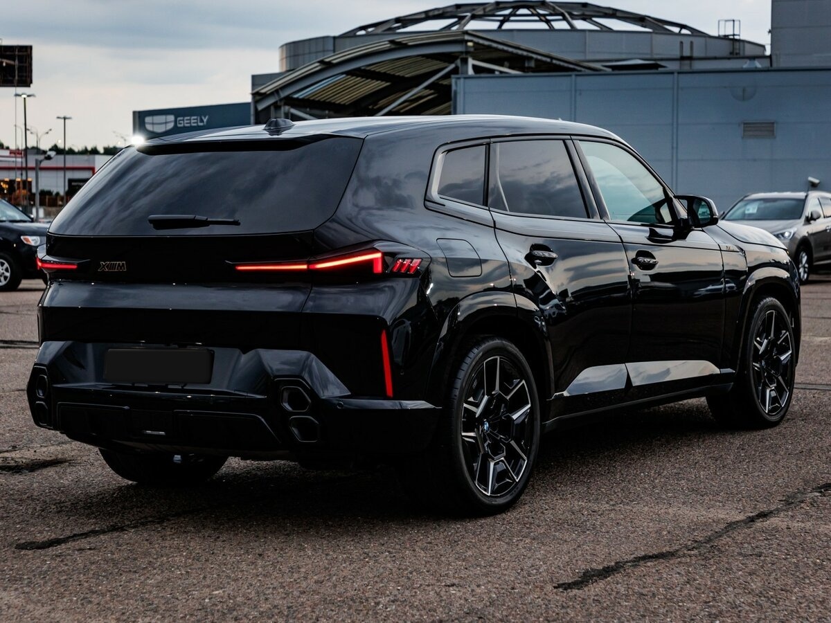 BMW XM, 2023 - 7 930 км. | Фото №5