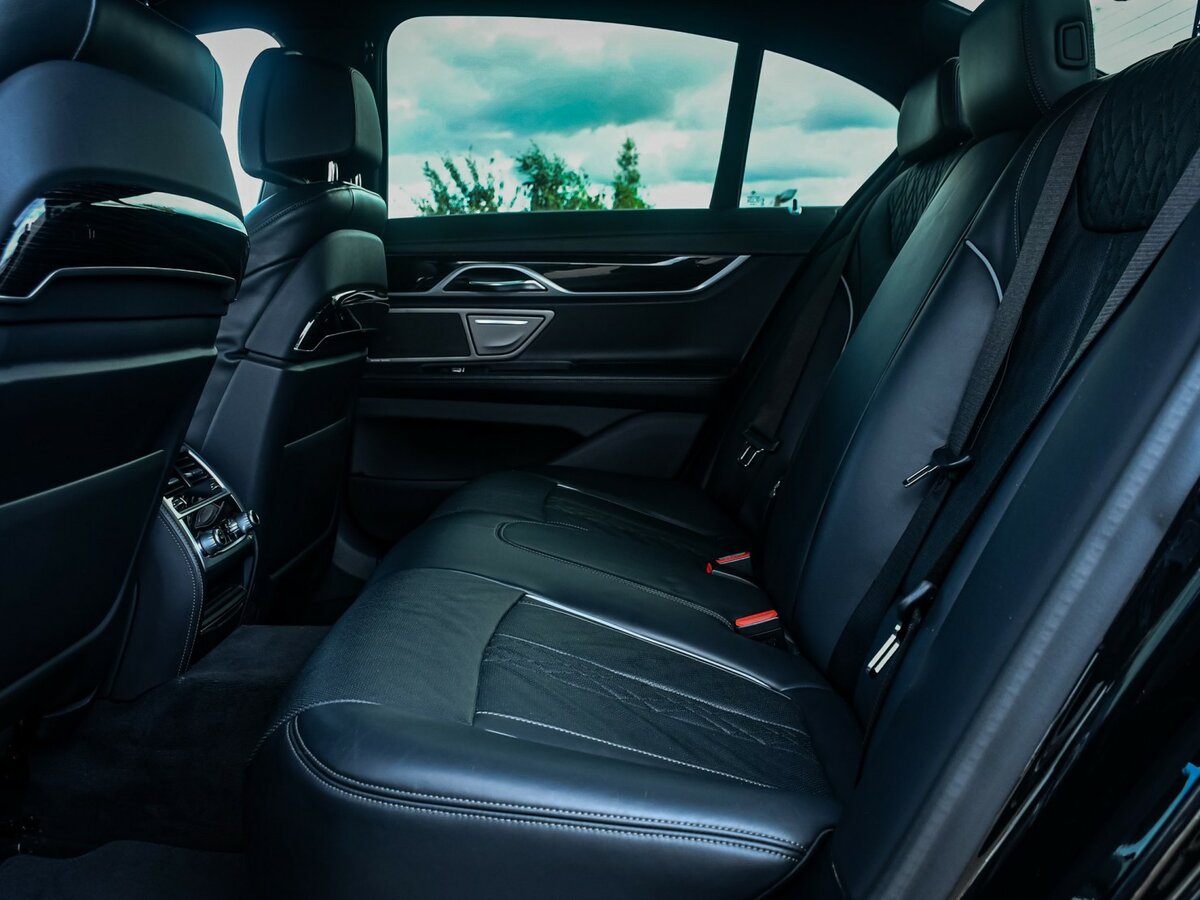 BMW 7 серии 730d xDrive VI (G11/G12) Рестайлинг, 2020 Фото №12