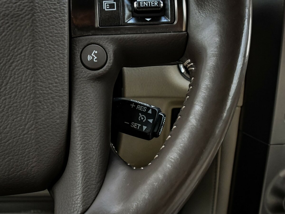 Lexus GX 460 II Рестайлинг, 2018 Фото №25