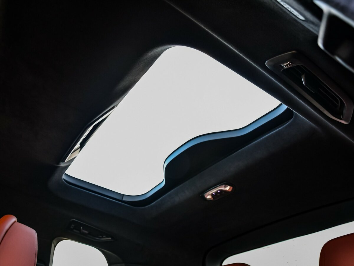 BMW X7 M60i I (G07) Рестайлинг, 2022 Фото №15