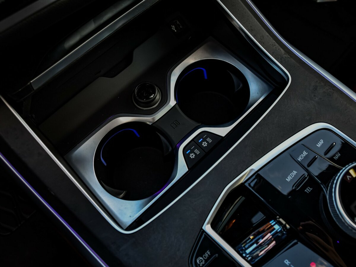 BMW X7 M60i I (G07) Рестайлинг, 2022 Фото №25