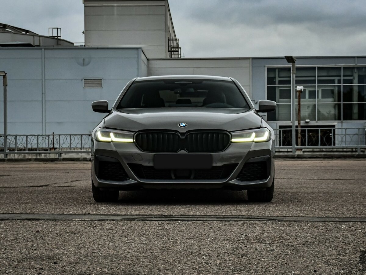 BMW 5 серии 530i xDrive VII (G30/G31) Рестайлинг, 2021 - 60 817 км. | Фото №2