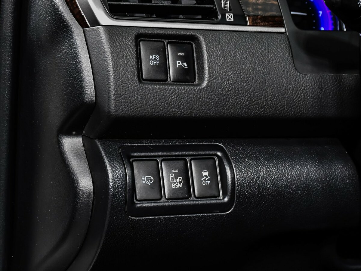 Toyota Camry VII (XV50) Рестайлинг, 2016 Фото №15