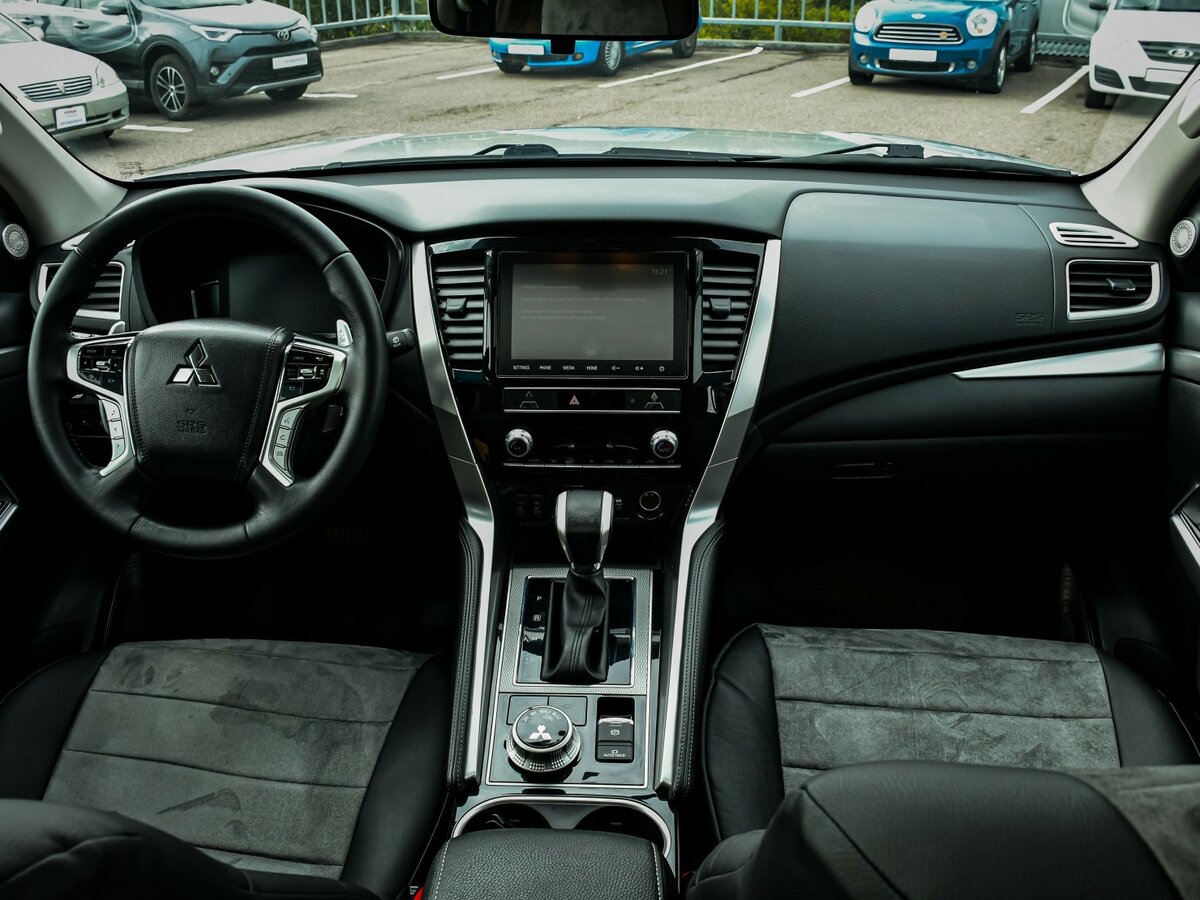 Mitsubishi Montero Sport III Рестайлинг, 2022 Фото №13