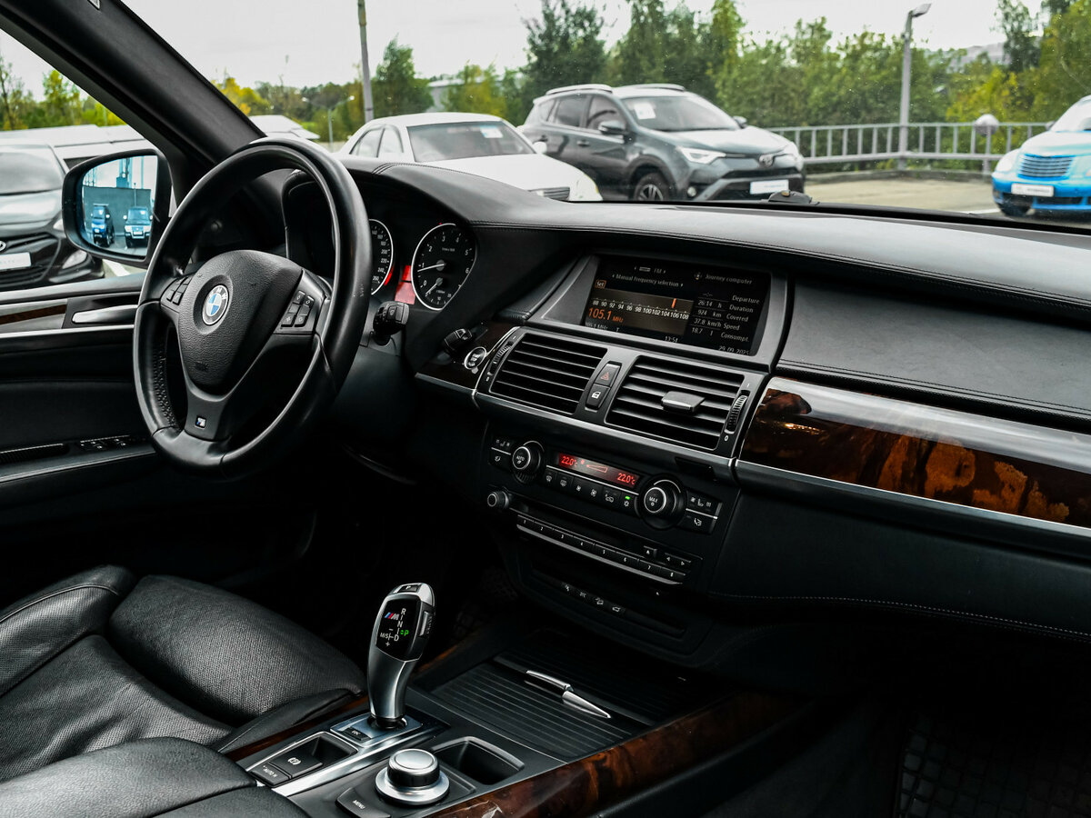 BMW X5 4.8i II (E70), 2009 Фото №9