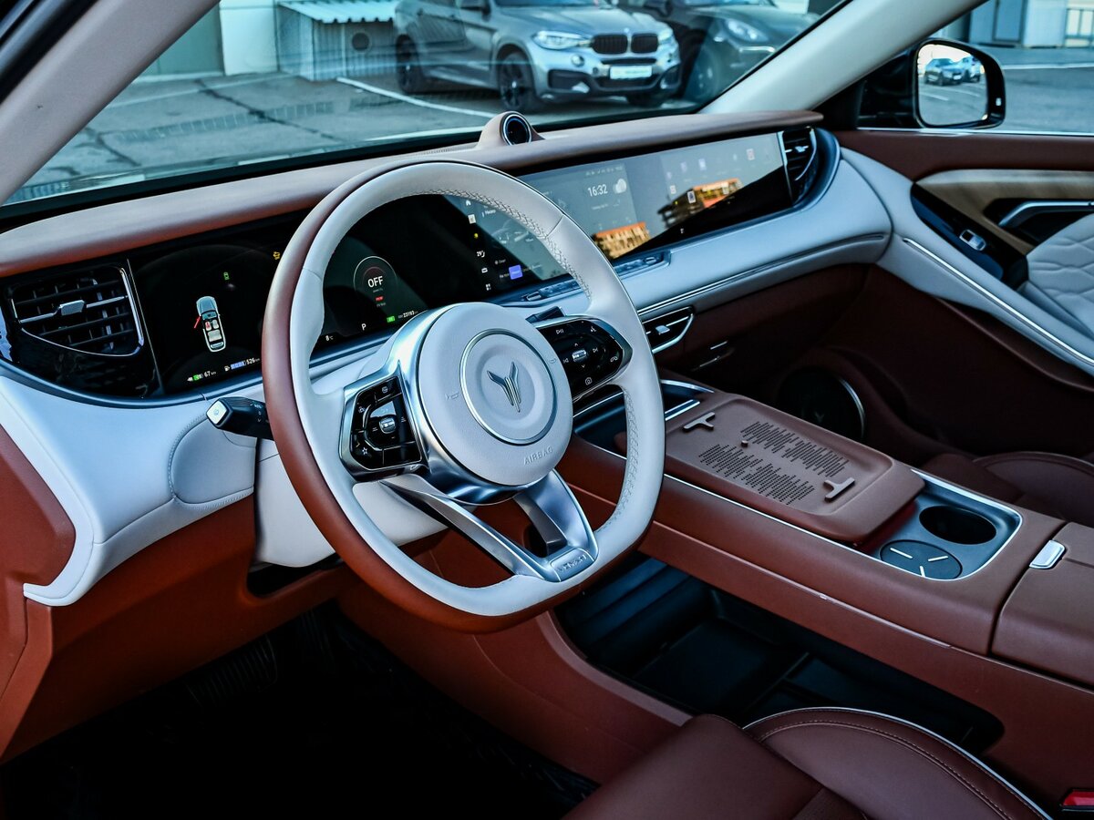 Voyah Free I Рестайлинг, 2023 Фото №11