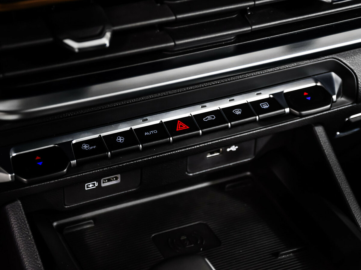 Geely Okavango I Рестайлинг, 2024 Фото №17