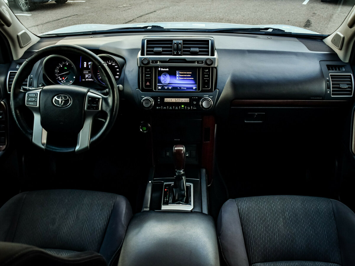 Toyota Land Cruiser Prado 150 Series Рестайлинг 1, 2014 Фото №11