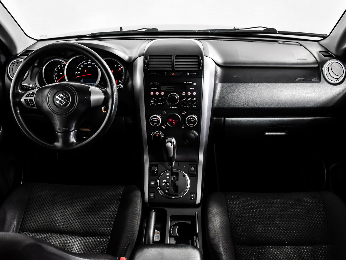 Suzuki Grand Vitara II Рестайлинг, 2010 Фото №12