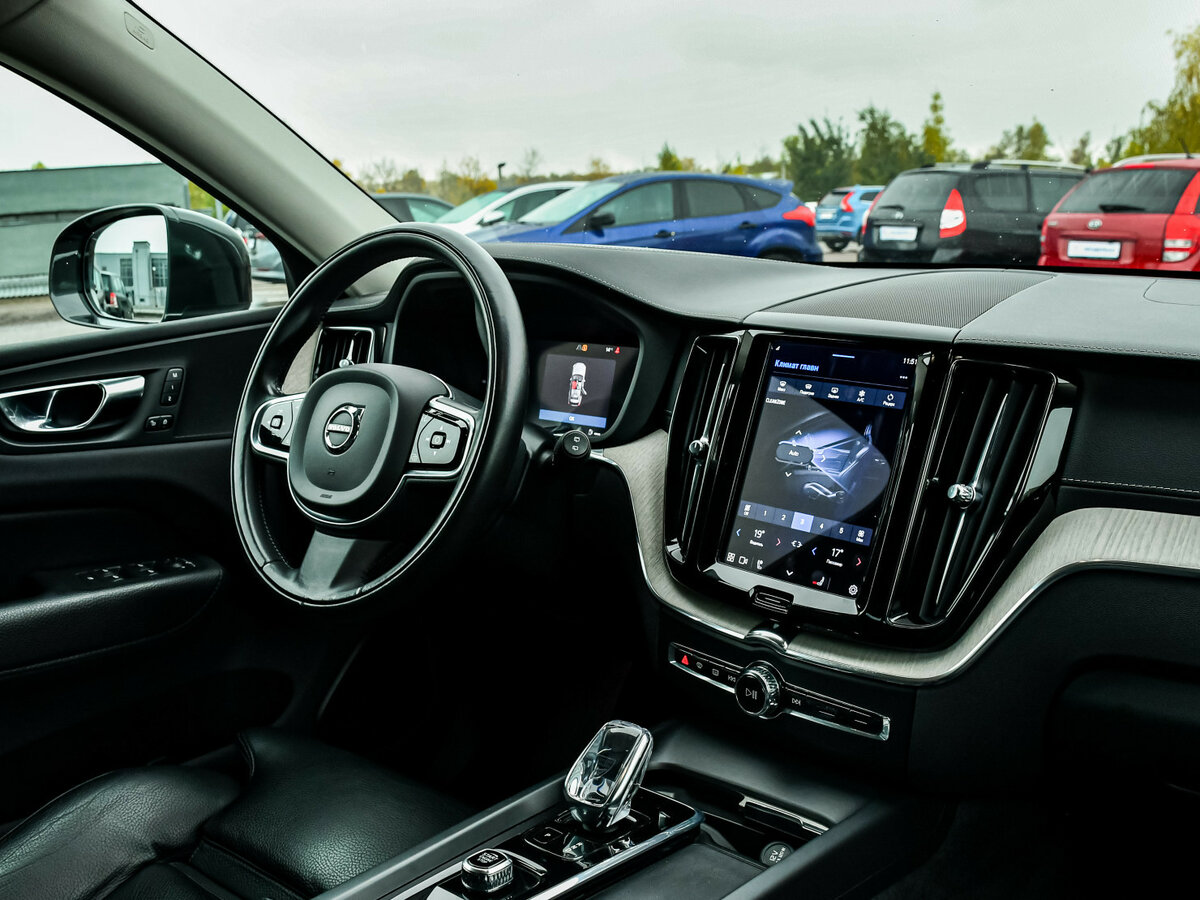 Volvo XC60 II Рестайлинг, 2021 Фото №9