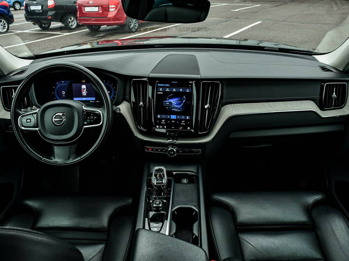 Volvo XC60 II Рестайлинг, 2021 Фото №13