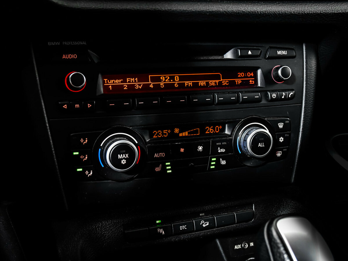 BMW X1 20d I (E84), 2010 Фото №11