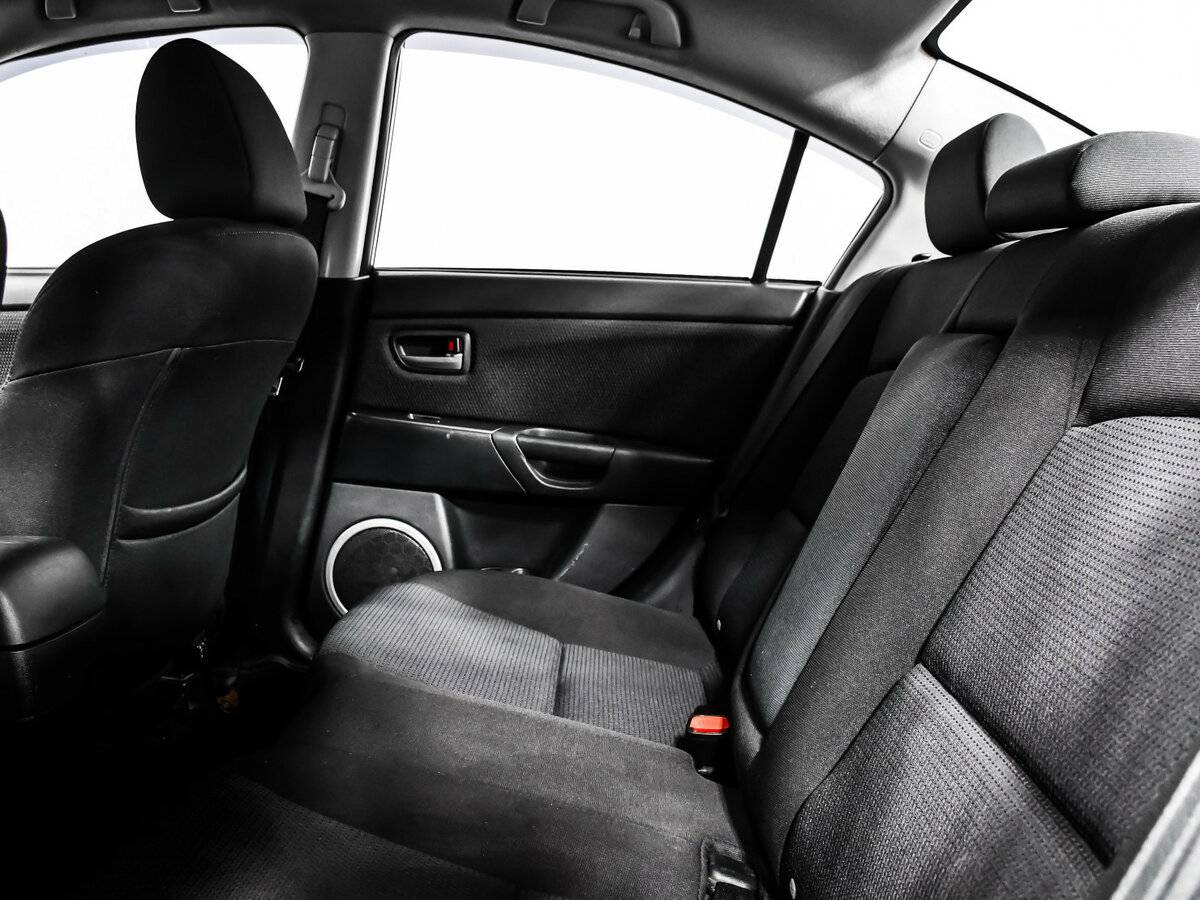 Mazda 3 I (BK) Рестайлинг, 2007 Фото №10