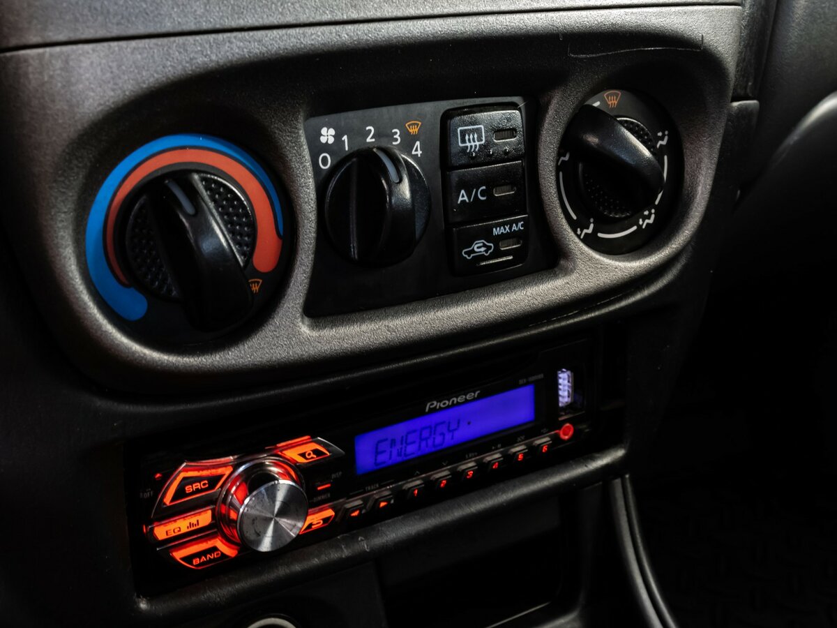 Nissan Almera II (N16) Рестайлинг, 2005 Фото №9