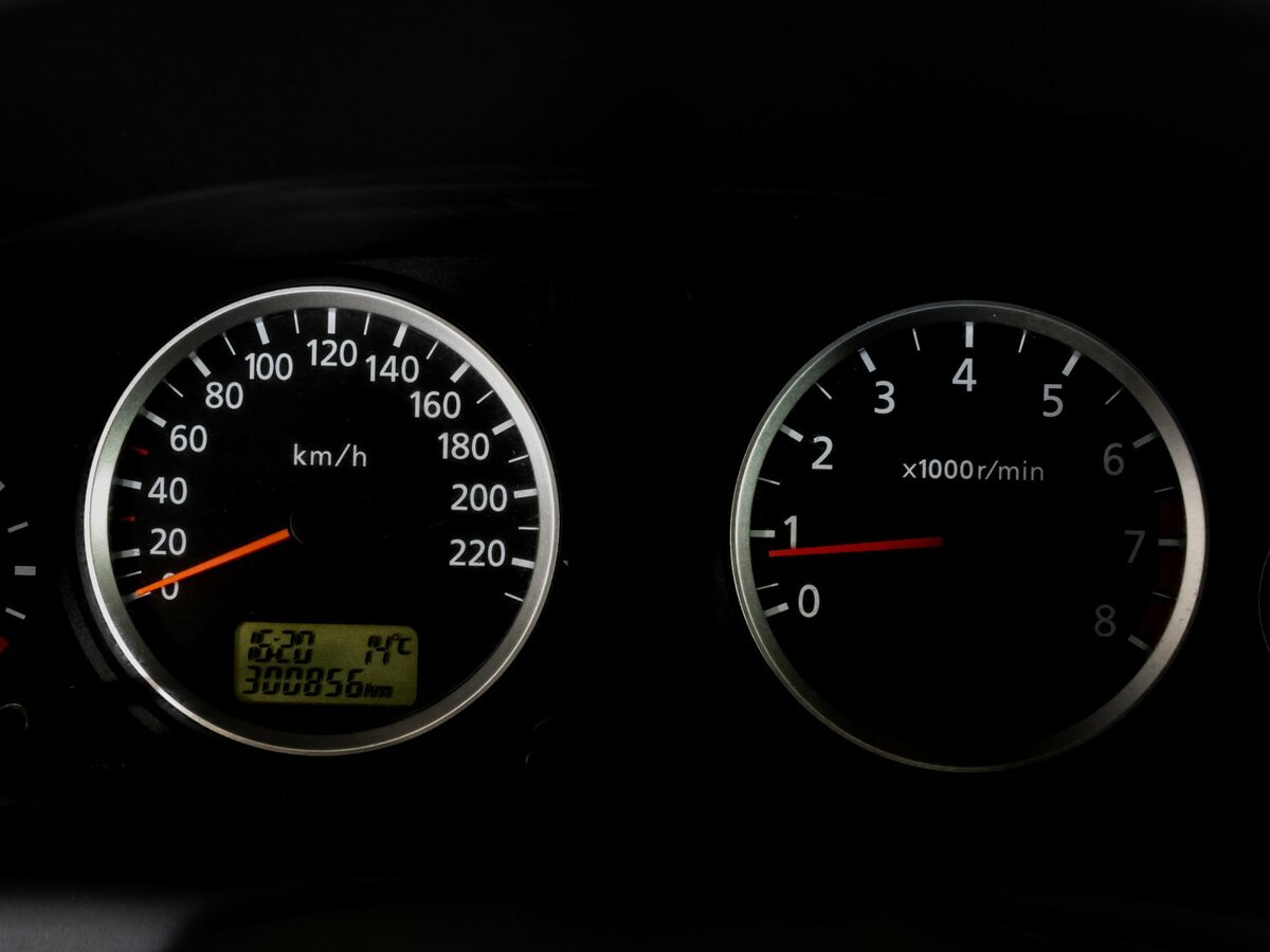 Nissan Almera II (N16) Рестайлинг, 2005 Фото №10