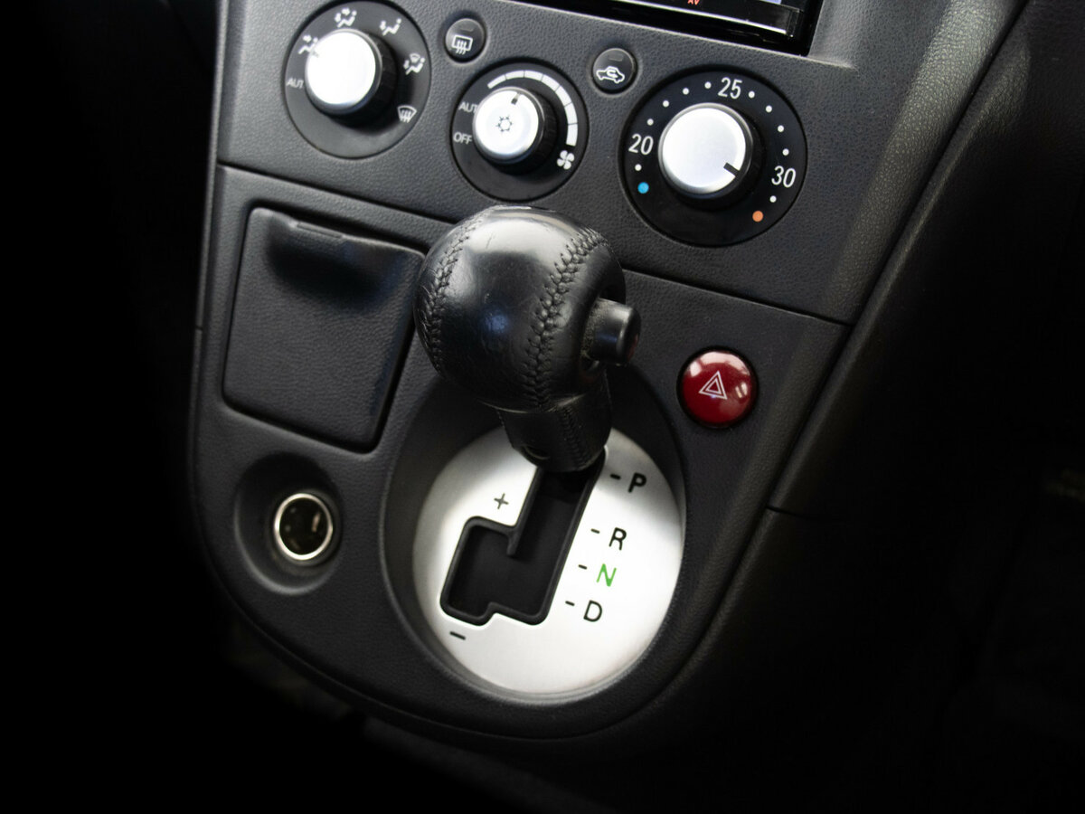 Mitsubishi Airtrek I, 2004 Фото №10