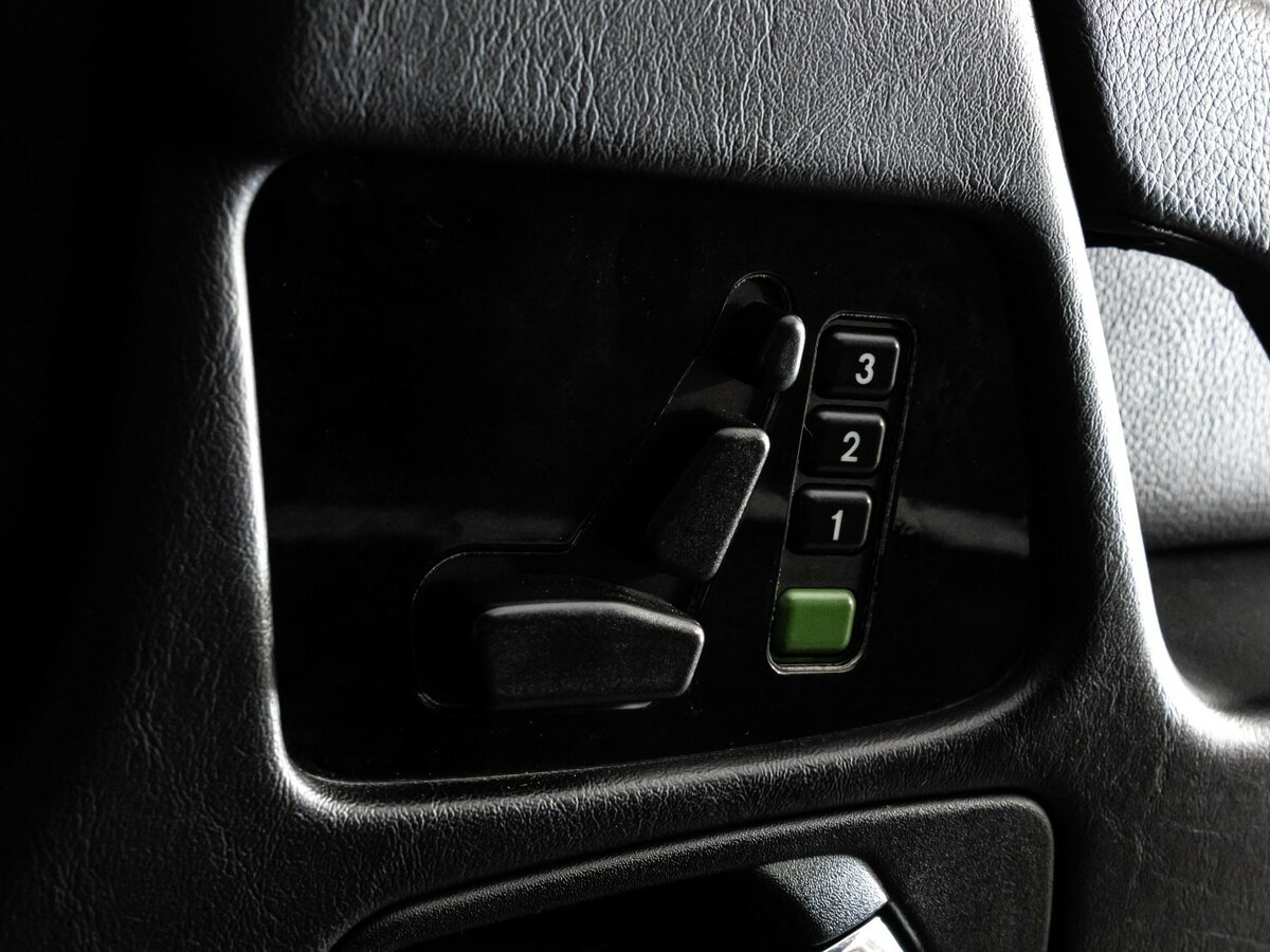 Mercedes-Benz G-Класс 500 II (W463) Рестайлинг 2, 2011 Фото №28