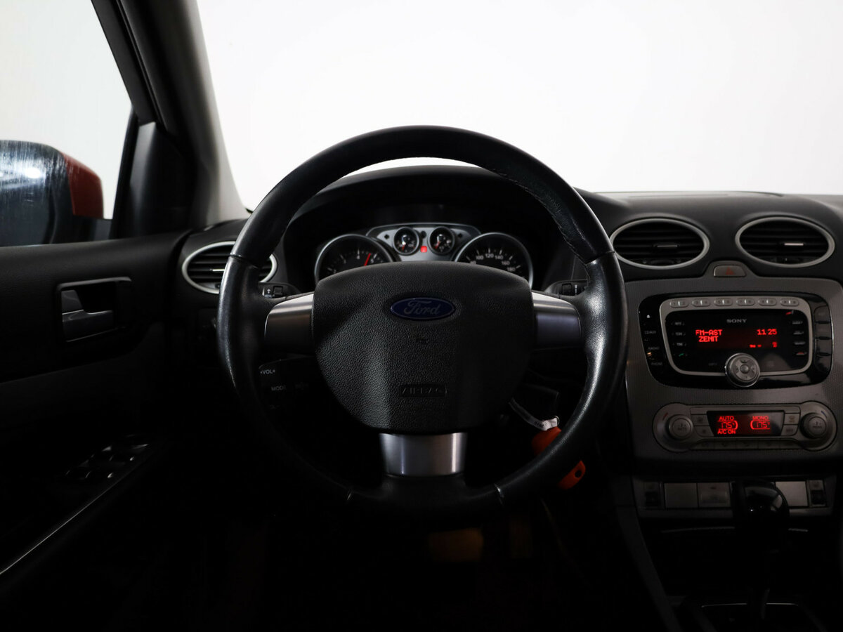 Ford Focus II Рестайлинг, 2010 Фото №6