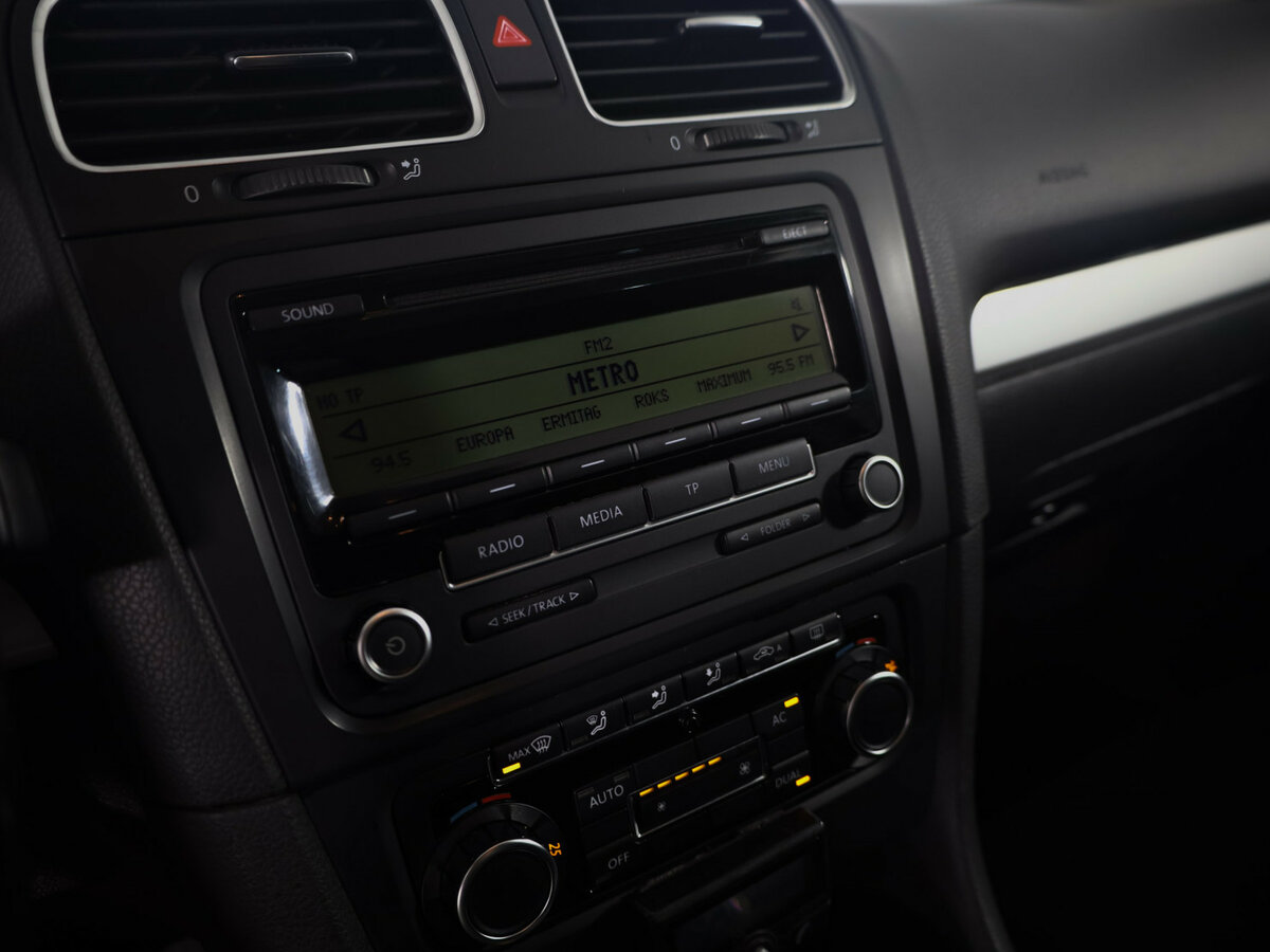 Volkswagen Golf VI, 2009 Фото №14