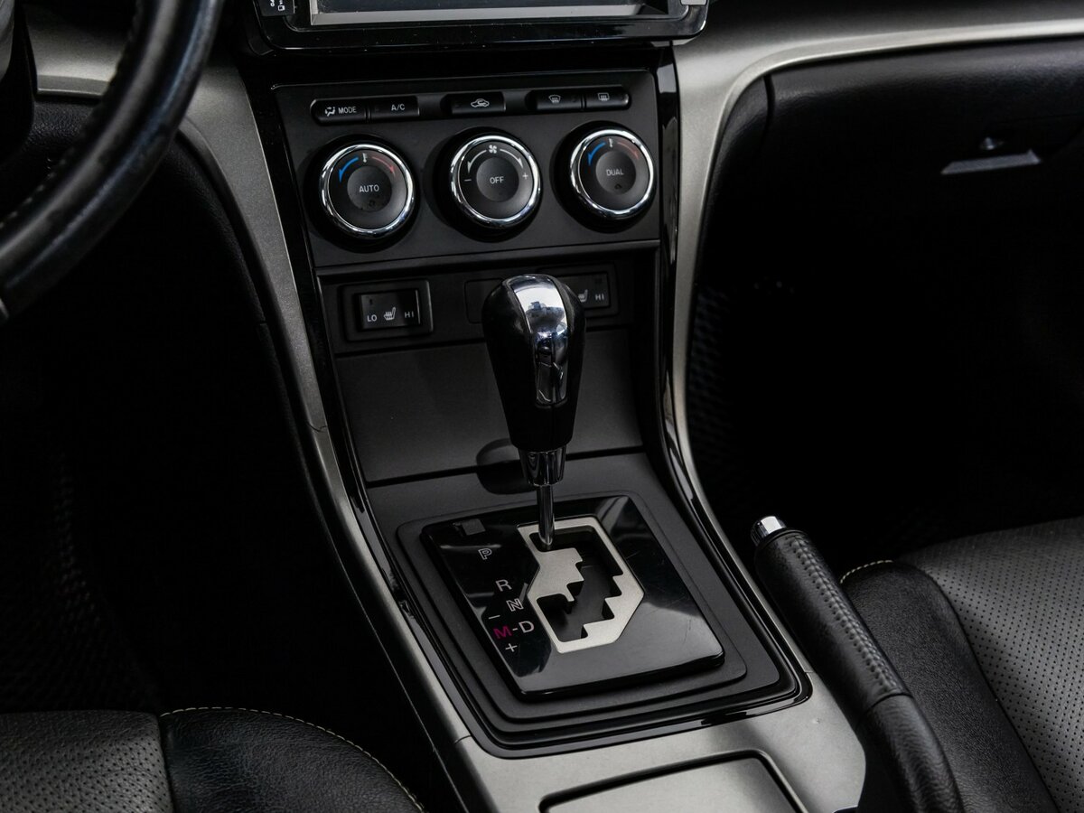 Mazda 6 II (GH) Рестайлинг, 2010 Фото №10