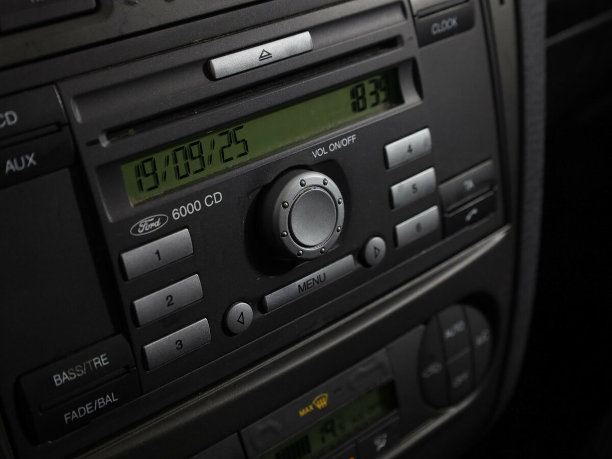 Ford Fusion I Рестайлинг, 2008 Фото №13