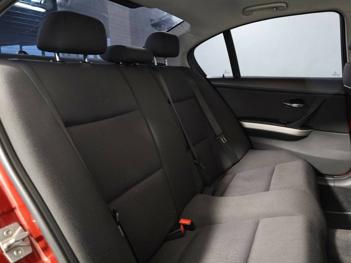 BMW 3 серии 318i V (E90/E91/E92/E93) Рестайлинг, 2011 Фото №10