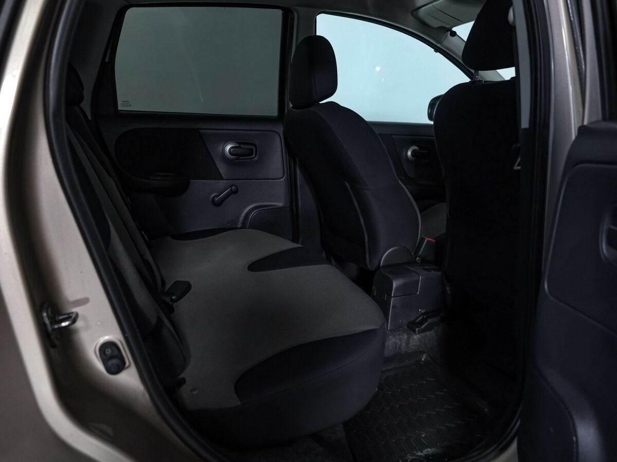 Nissan Note I Рестайлинг, 2010 Фото №21