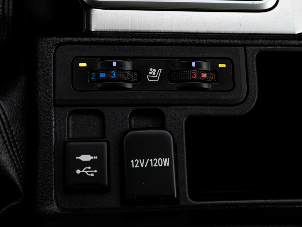 Toyota Land Cruiser Prado 150 Series Рестайлинг 2, 2019 Фото №15