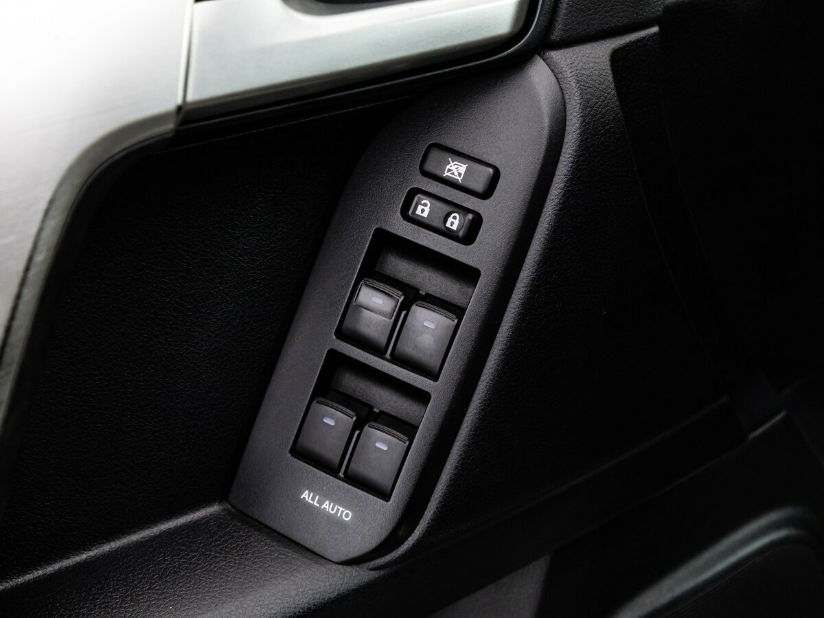 Toyota Land Cruiser Prado 150 Series Рестайлинг 2, 2019 Фото №17