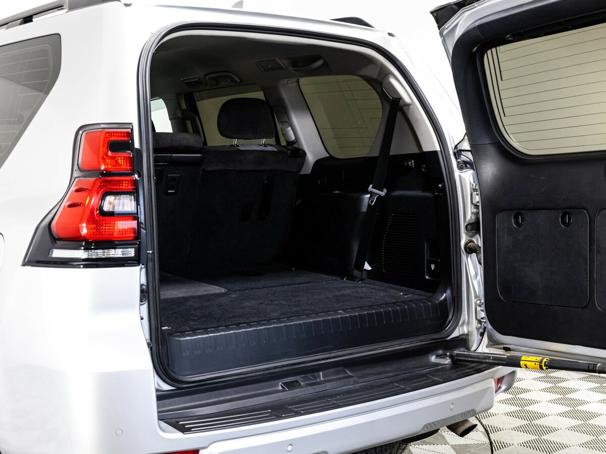 Toyota Land Cruiser Prado 150 Series Рестайлинг 3, 2023 Фото №29