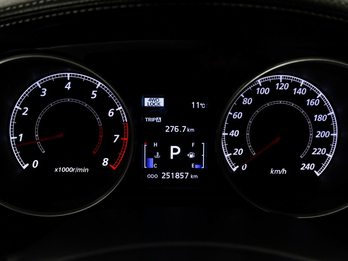 Mitsubishi Outlander II Рестайлинг, 2010 Фото №15