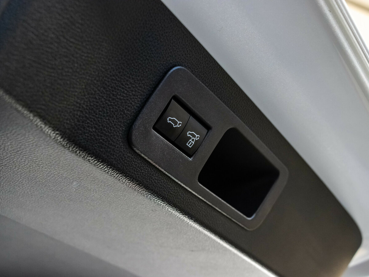 Toyota Land Cruiser 300 Series, 2022 Фото №35