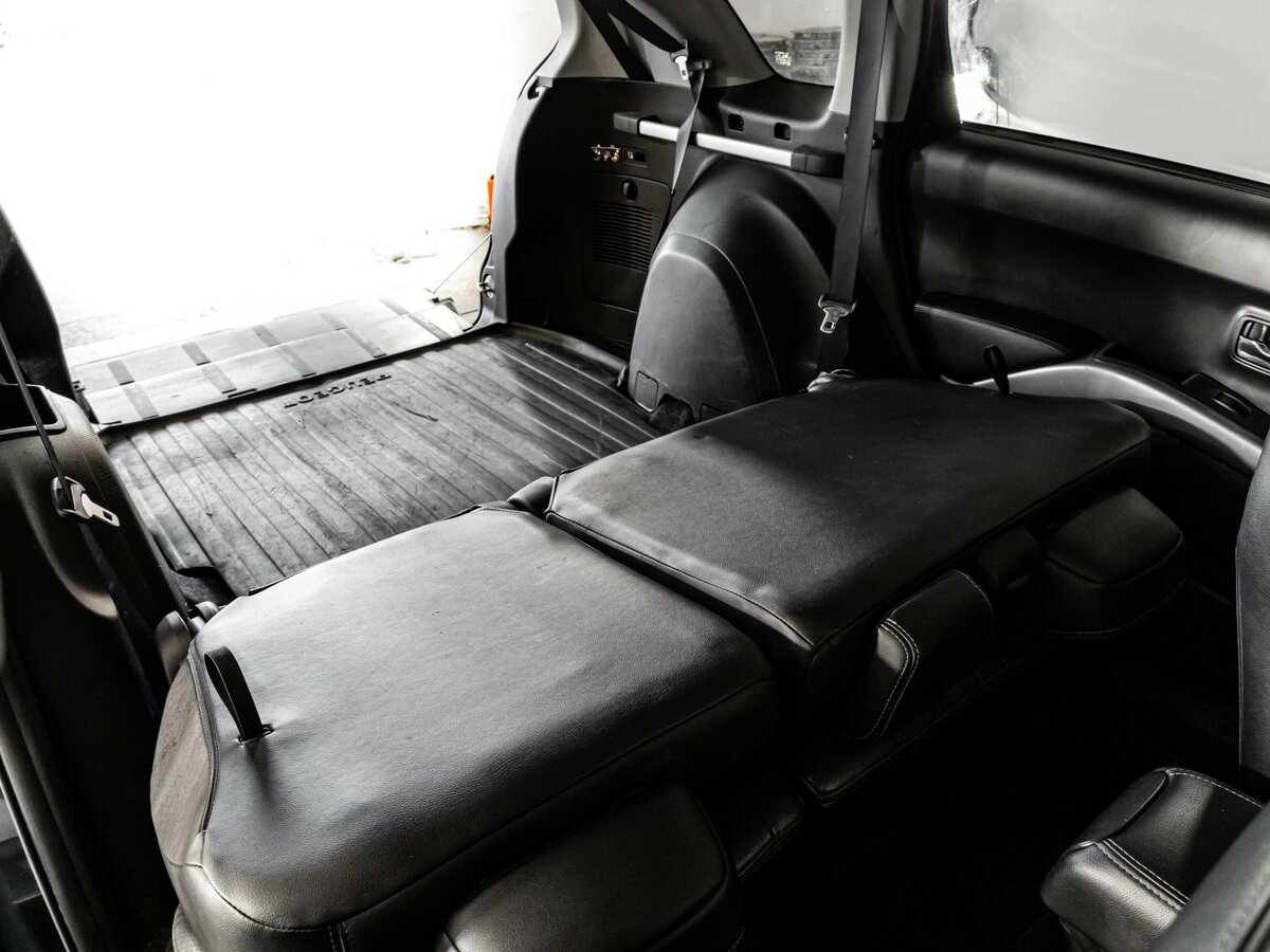 Peugeot 4007, 2008 Фото №17