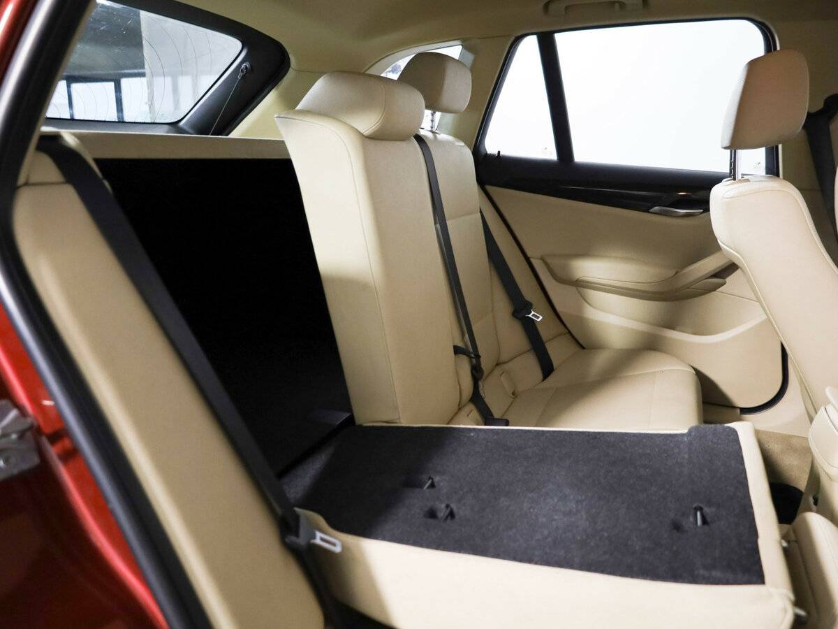 BMW X1 20d I (E84), 2011 Фото №12