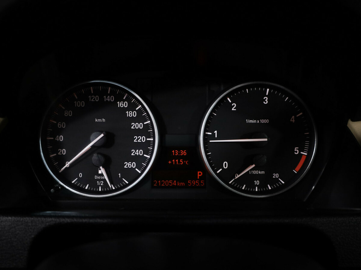 BMW X1 20d I (E84), 2011 Фото №16