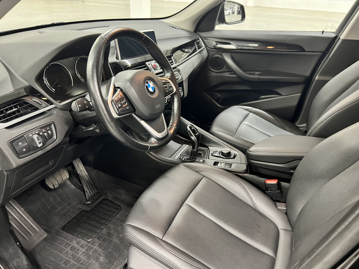 BMW X1 20i xDrive II (F48) Рестайлинг, 2021 Фото №16