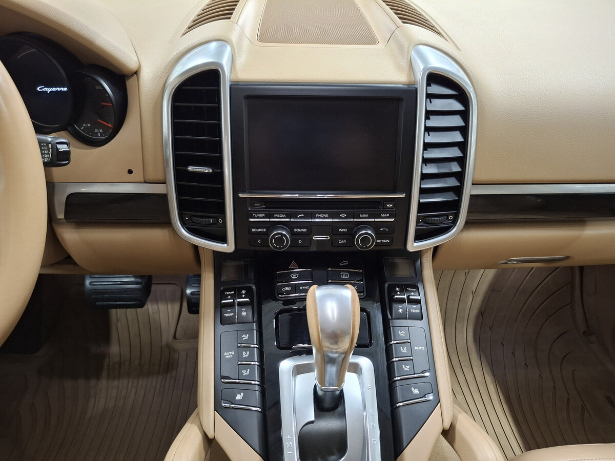 Porsche Cayenne II Рестайлинг (958), 2015 Фото №15