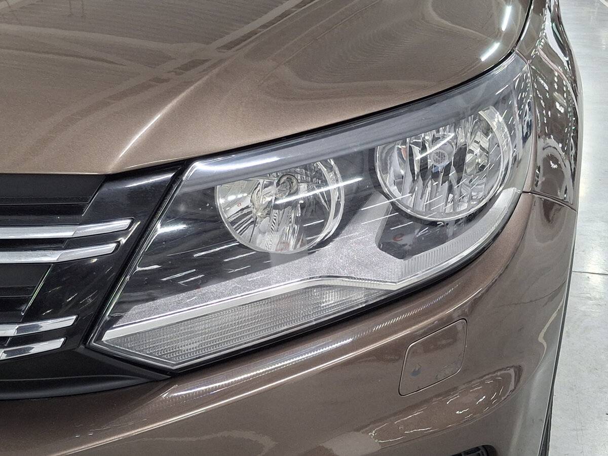 Volkswagen Tiguan I Рестайлинг, 2015 Фото №17