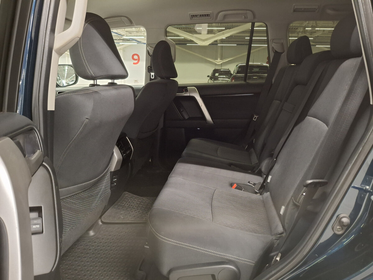 Toyota Land Cruiser Prado 150 Series Рестайлинг 2, 2019 Фото №12