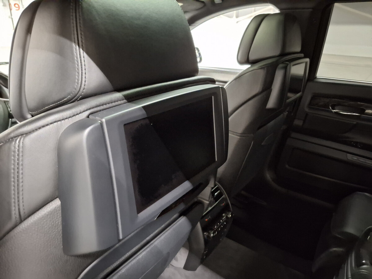 BMW 7 серии Long 750Li xDrive V (F01/F02/F04), 2012 Фото №20