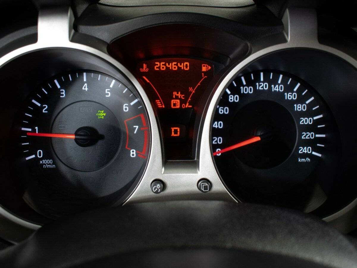 Nissan Juke I, 2011 Фото №11