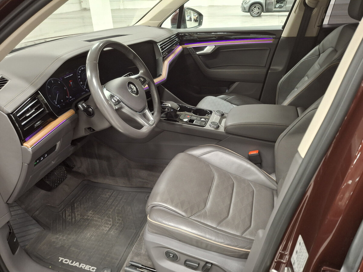 Volkswagen Touareg III, 2020 Фото №16