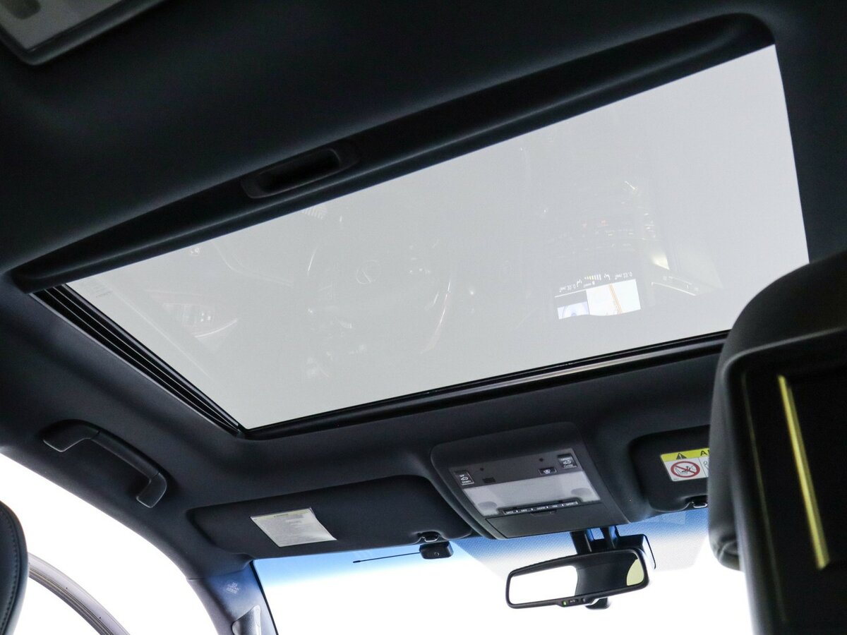 Lexus LX 570 III Рестайлинг, 2015 Фото №15