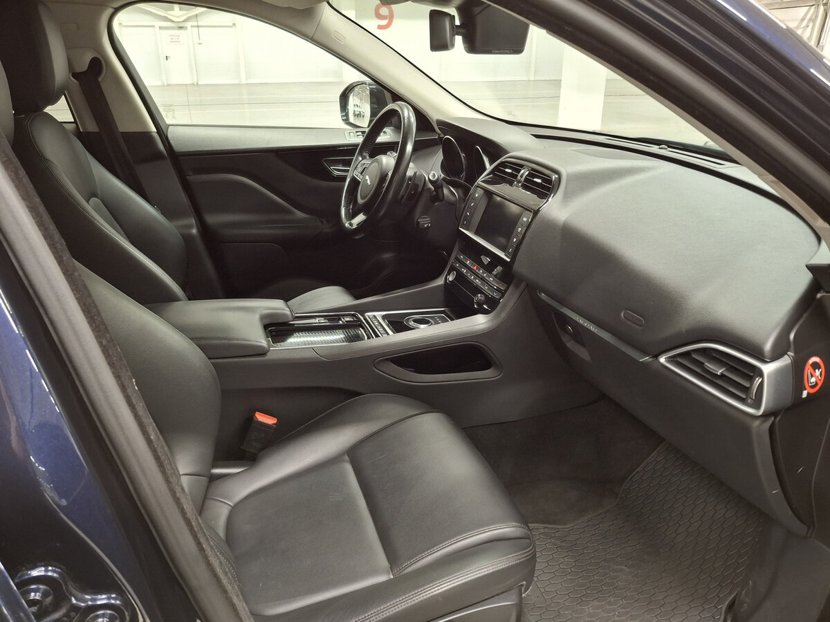 Jaguar F-Pace I, 2016 Фото №10