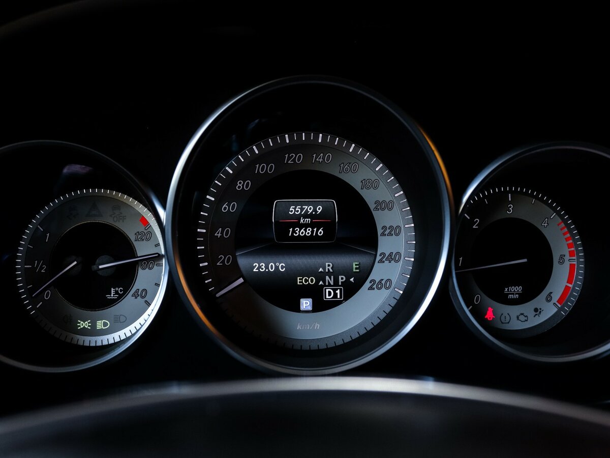 Mercedes-Benz CLS 250 BlueTEC II (C218) Рестайлинг, 2015 Фото №10