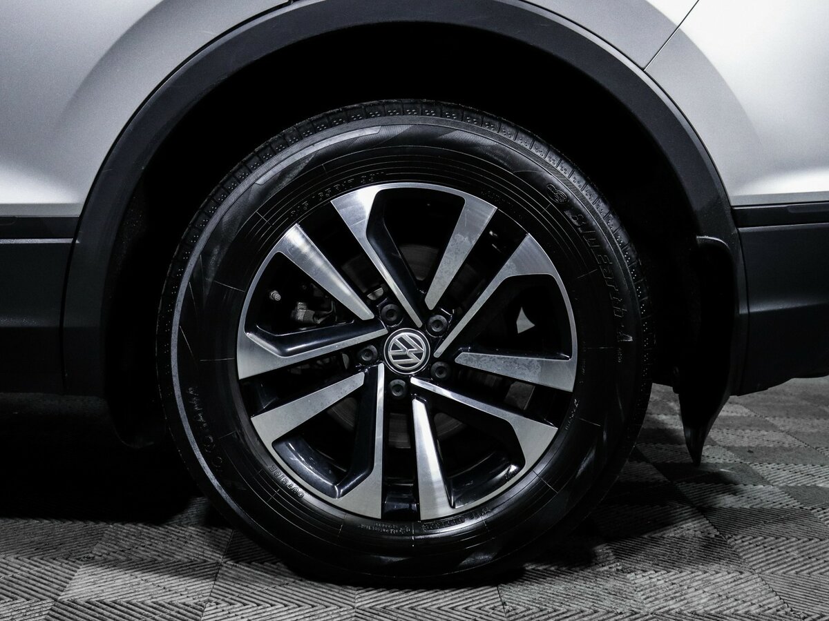 Volkswagen Tiguan II, 2020 Фото №12