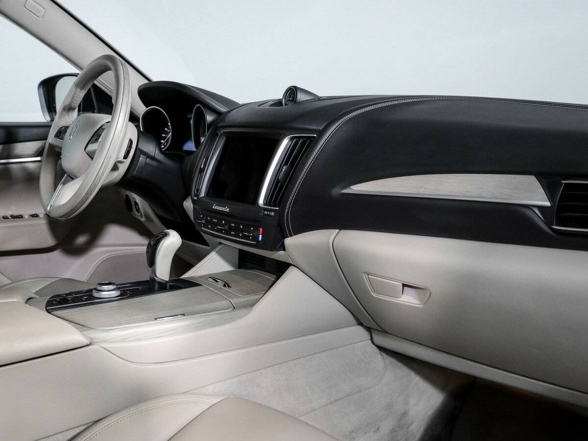 Maserati Levante I, 2017 Фото №9